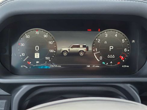 Certified 2024 Land Rover Defender 90 V8 image 24