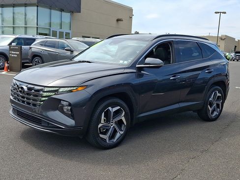 Certified 2023 Hyundai Tucson Limited AWD/4WD image 3