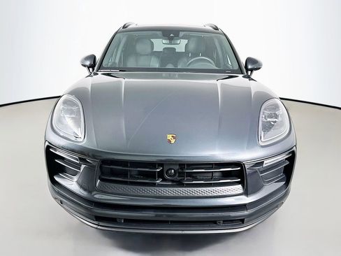 Certified 2026 Porsche Macan AWD/4WD image 6