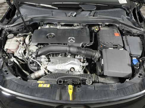 Certified 2023 Mercedes-Benz GLA 250 4MATIC image 35