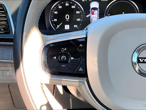 Used 2021 Volvo XC90 T8 Inscription w/ Lounge Package image 27