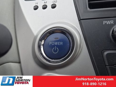 Used 2012 Toyota Prius V Five FWD image 23