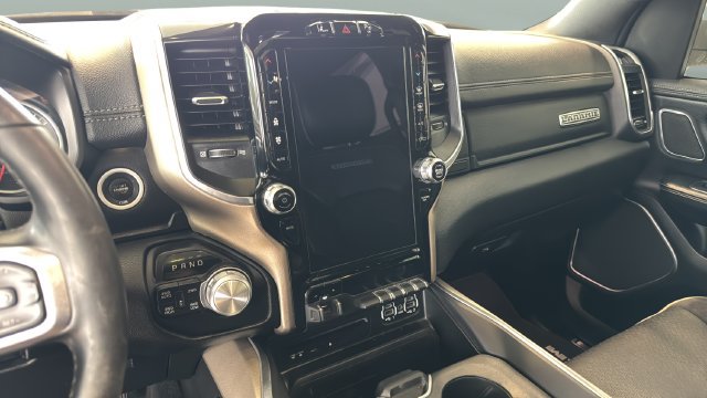 Used 2019 RAM 1500 Laramie AWD/4WD image 12