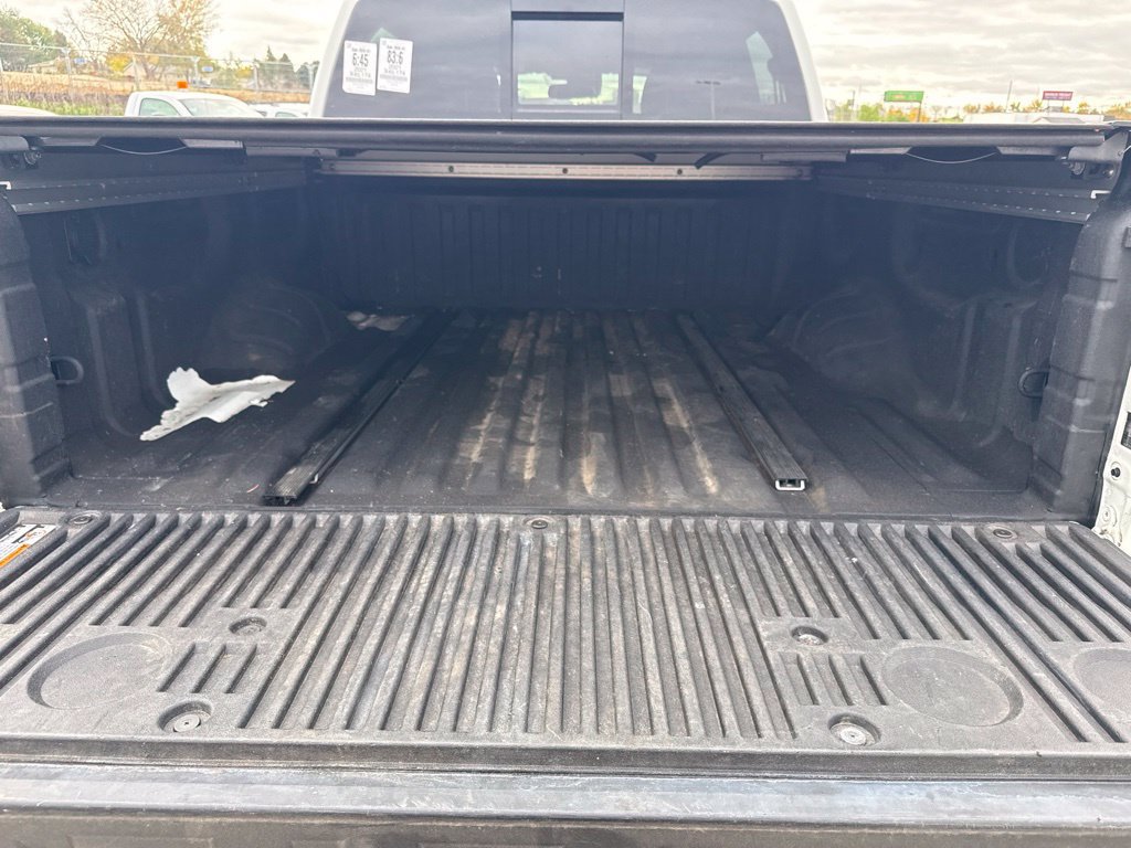 Used 2021 Nissan Titan PRO-4X AWD/4WD image 9