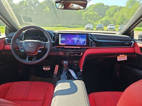 New 2026 Toyota Camry Hybrid AWD/4WD image 7