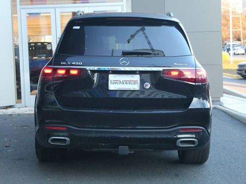 Used 2024 Mercedes-Benz GLS 450 4MATIC image 7