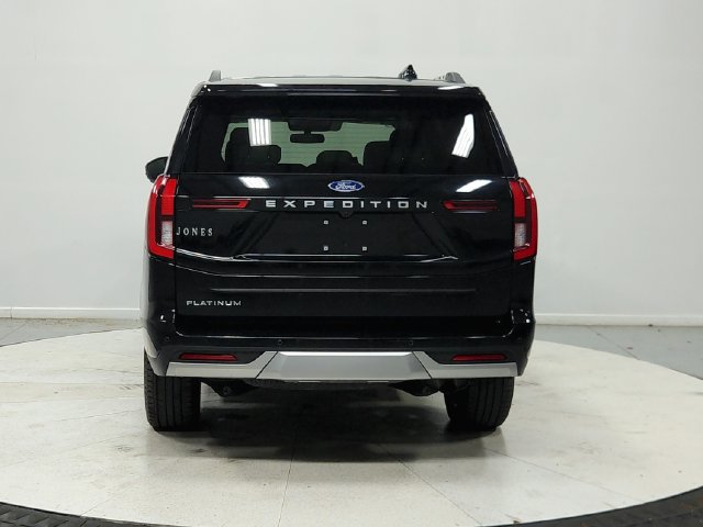 Used 2025 Ford Expedition Platinum w/ Driver's Package AWD/4WD image 7