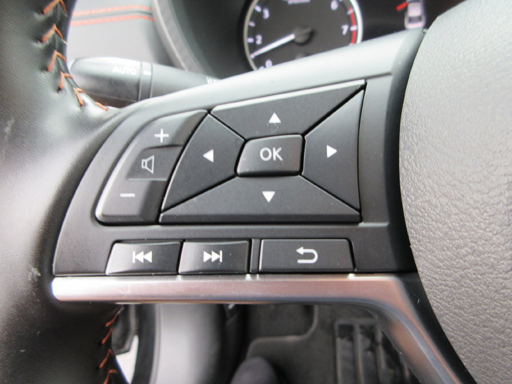 Used 2025 Nissan Sentra SR FWD image 24