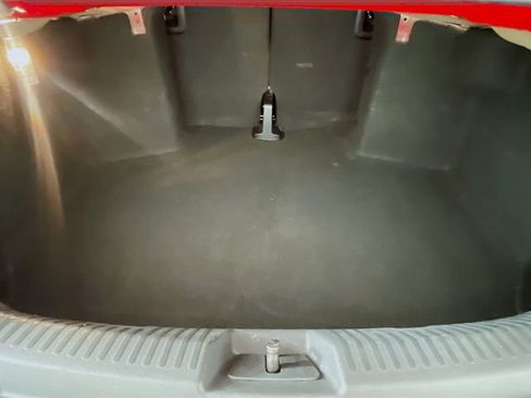 Used 2019 Volkswagen Beetle 2.0T S FWD image 24