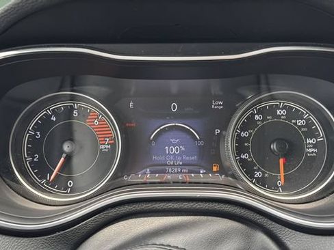 Used 2021 Jeep Cherokee Latitude Lux w/ Sun & Sound Group FWD image 13