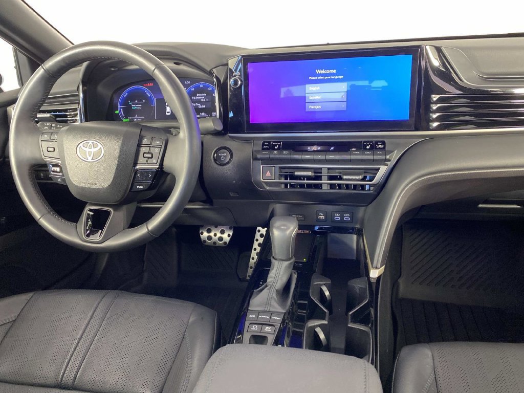 Used 2025 Toyota Camry XSE AWD/4WD image 14