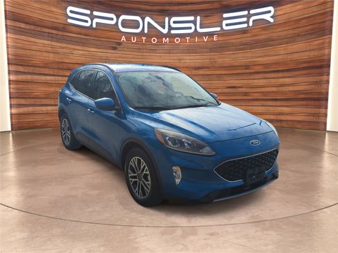 Used 2020 Ford Escape SEL image 9