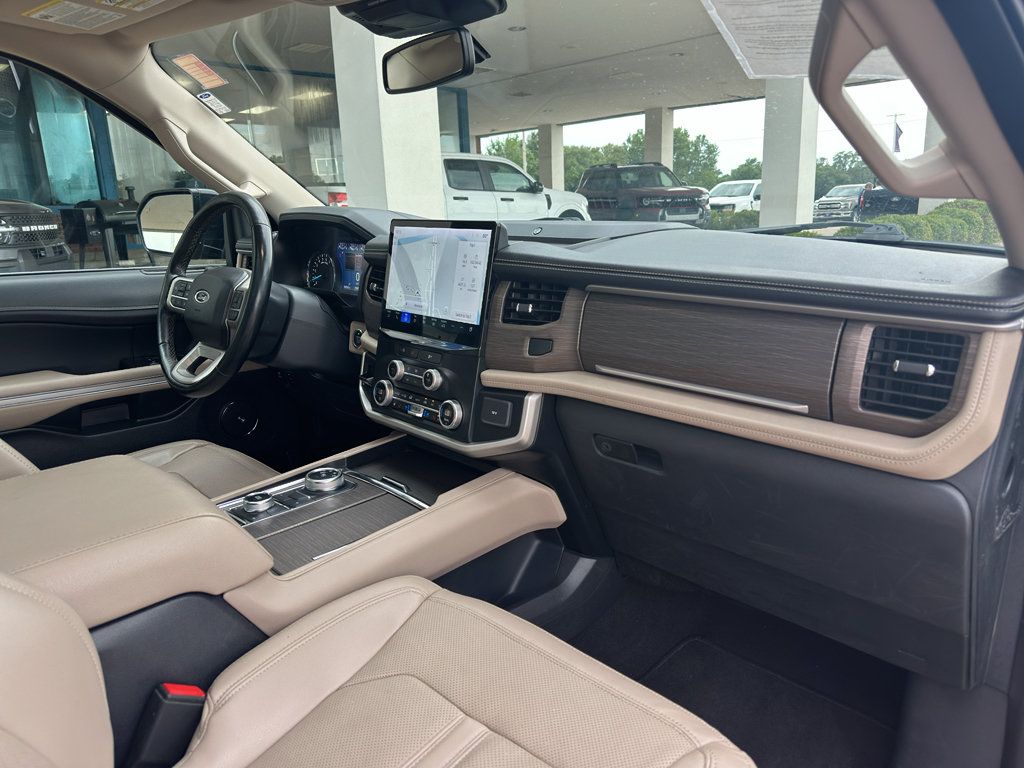 Used 2024 Ford Expedition Limited AWD/4WD image 24