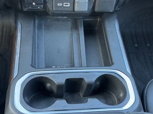 Used 2022 GMC Sierra 2500 SLT w/ SLT Premium Package image 17