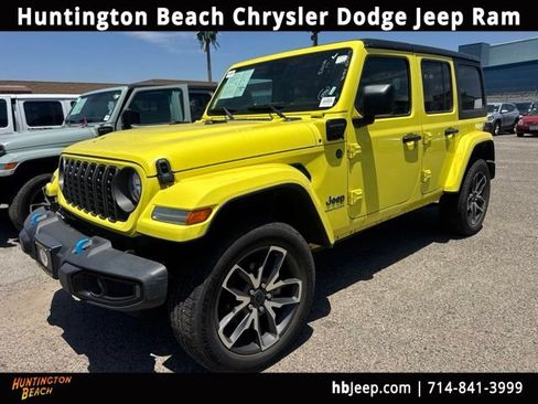 Used 2024 Jeep Wrangler Unlimited AWD/4WD image 1