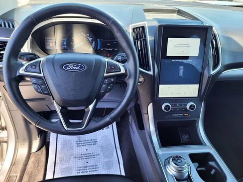 Certified 2022 Ford Edge SEL AWD/4WD image 9