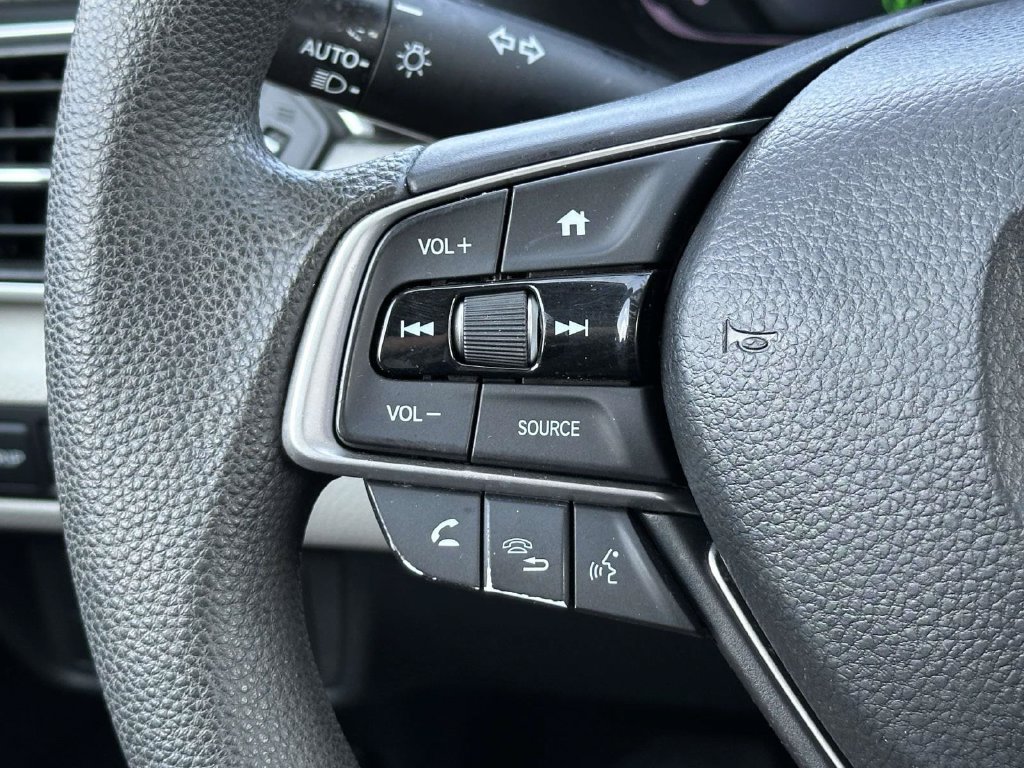 Used 2019 Honda Accord LX image 22
