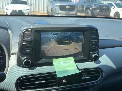 Used 2019 Hyundai Kona SE FWD image 5