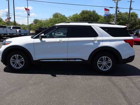 Used 2020 Ford Explorer XLT w/ Comfort Package AWD/4WD image 31
