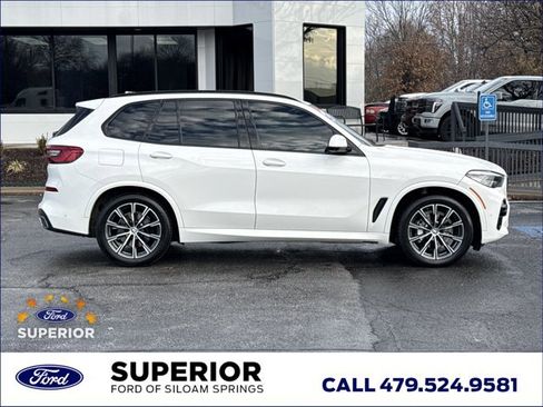 Used 2019 BMW X5 xDrive40i w/ M Sport Package image 2