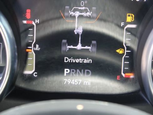 Used 2020 Jeep Wrangler Unlimited Sahara AWD/4WD image 19