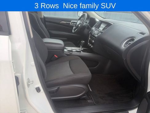 Used 2020 Nissan Pathfinder SV FWD image 19
