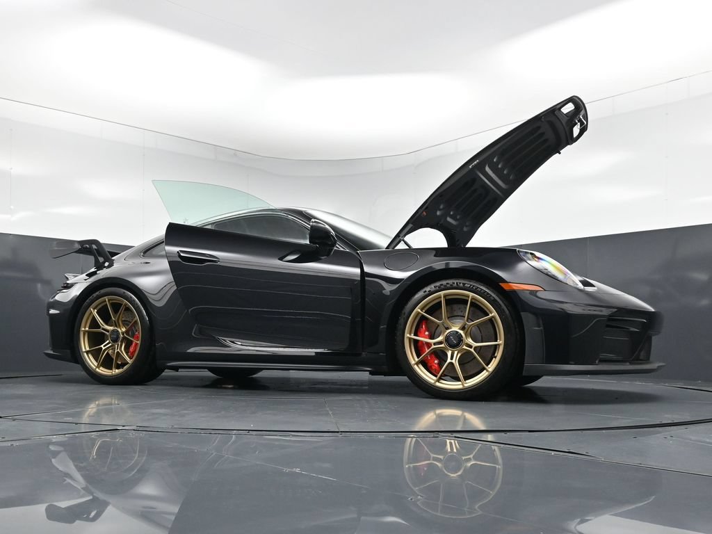 Certified 2026 Porsche 911 GT3 RWD image 33