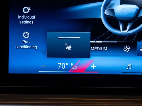 New 2026 BMW X5 xDrive40i w/ M Sport Package image 29