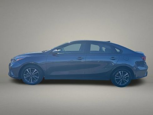 Used 2024 Kia Forte LXS FWD image 2