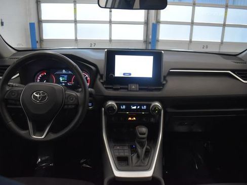 Used 2025 Toyota RAV4 XLE w/ Weather Package AWD/4WD image 5