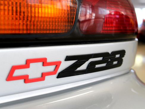 Used 2002 Chevrolet Camaro Z28 w/ Preferred Equipment Group 2 image 7