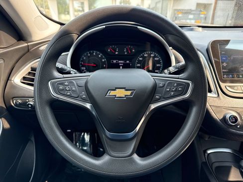 Used 2024 Chevrolet Malibu LT FWD image 14