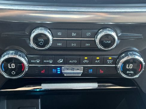 Used 2021 Ford F150 Lariat AWD/4WD image 22