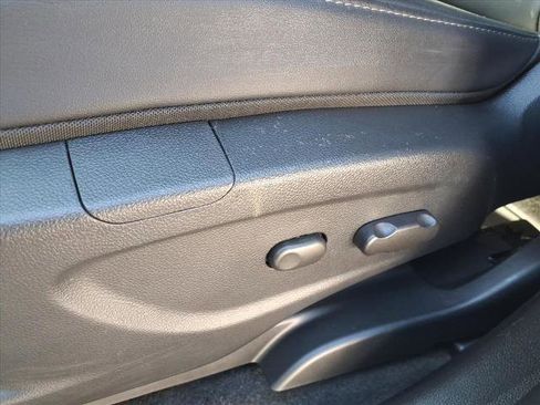 Used 2022 Buick Encore Preferred w/ Safety Package image 17