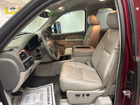 Used 2013 Chevrolet Silverado 2500 LTZ w/ LTZ Plus Package AWD/4WD image 5