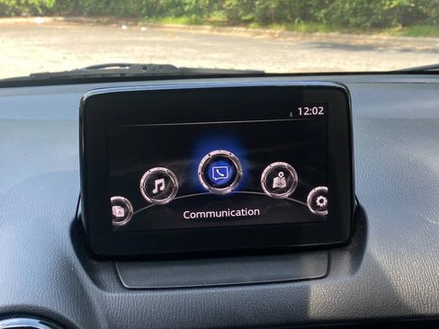 Used 2019 Toyota Yaris LE FWD image 29