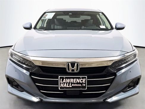 Used 2021 Honda Accord Touring image 2