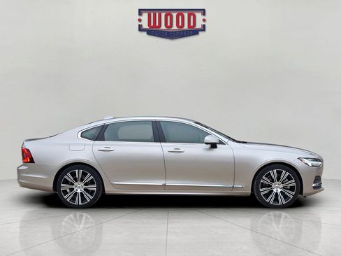 Used 2025 Volvo S90 B6 Plus w/ Protection Package Premier image 2
