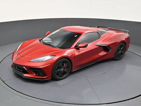 Used 2021 Chevrolet Corvette Stingray Premium Conv w/ Z51 Performance Package RWD image 12