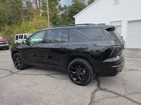 Certified 2025 Chevrolet Traverse RS AWD/4WD image 4
