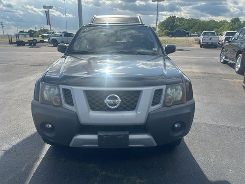 Used 2010 Nissan Xterra S image 2