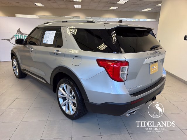 Certified 2023 Ford Explorer Platinum w/ Technology Package AWD/4WD image 6