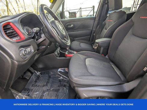 Used 2022 Jeep Renegade Trailhawk image 13