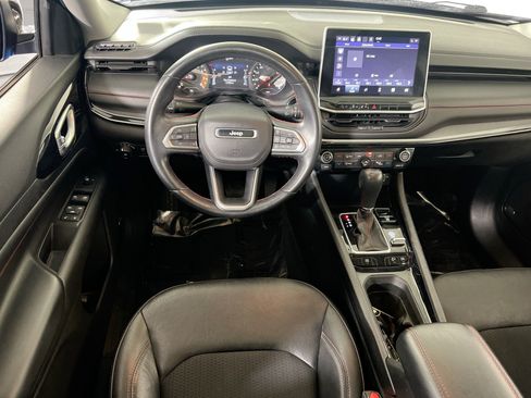Used 2022 Jeep Compass Trailhawk w/ Sun and Sound Group AWD/4WD image 23