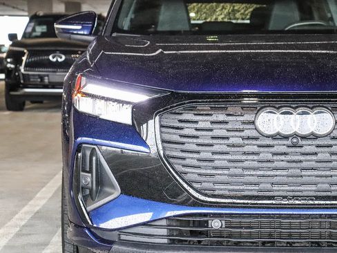 Used 2023 Audi Q4 e-tron Premium Plus image 6