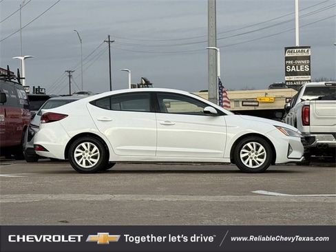Used 2019 Hyundai Elantra SE w/ Cargo Package image 5