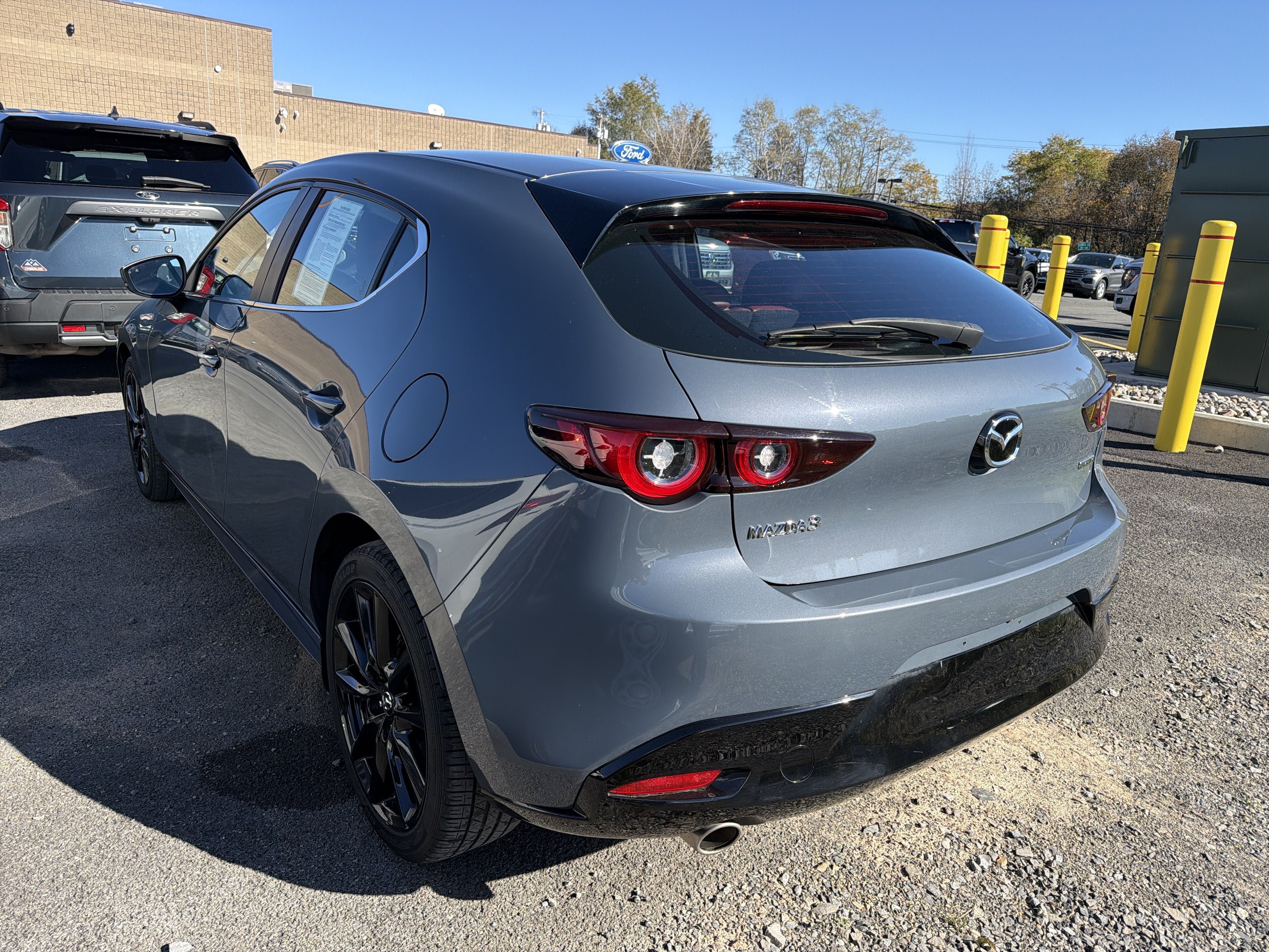 Used 2022 MAZDA MAZDA3 s FWD image 4