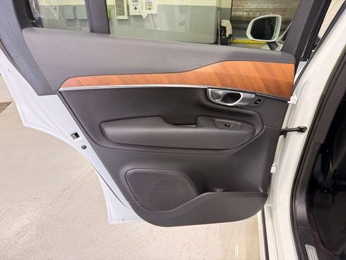 Used 2023 Volvo XC90 B6 Plus w/ Protection Package Premier AWD/4WD image 19