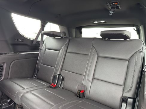 Certified 2023 Chevrolet Suburban Z71 w/ Luxury Package image 34