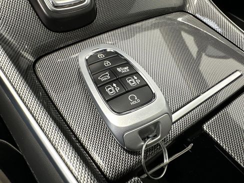 Certified 2023 Hyundai Santa Fe Limited image 31